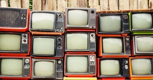 SCARICA RAIPLAY SU SMART TV TELEFUNKEN