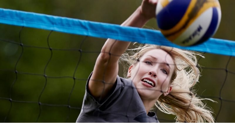 Abbigliamento da volley: Cosa serve per giocare a pallavolo?