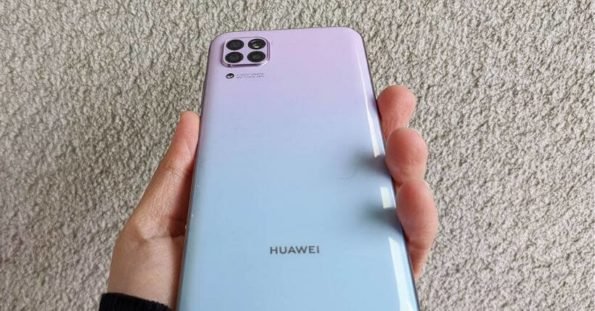 Huawei P40 Lite: Il miglior smartphone sotto i 300 euro del 2020?
